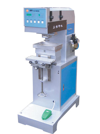 SPD2050點(diǎn)墨移印機2.jpg